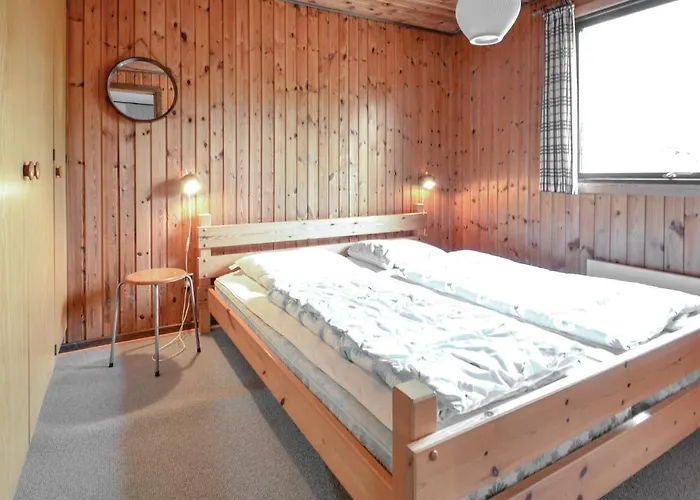 Three-bedroom In Hurup Thy *